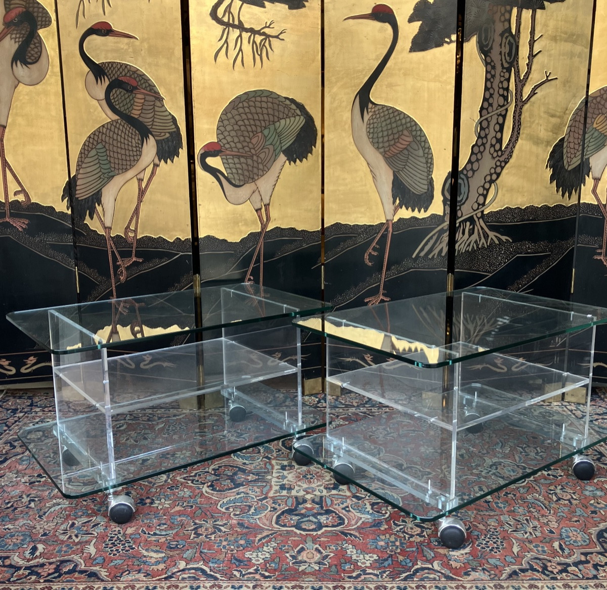 Paire de tables bouts de canapés en verre et Plexiglass à 3 plateaux Circa 1980-photo-2