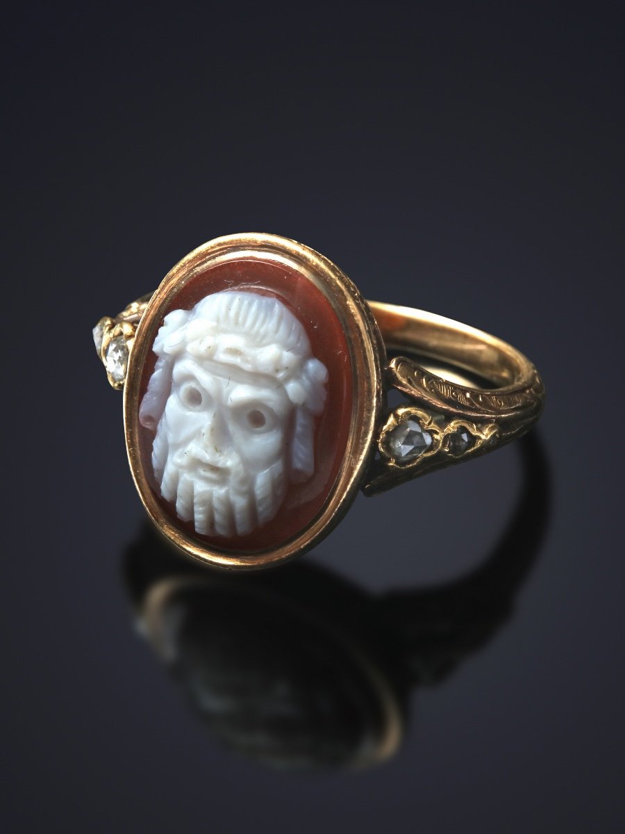 Gold Ring With Bachic Mask Cameo