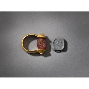 Bague étrusque En Or Ornée d'Un Scarabée, IIIème S. Av. J-c