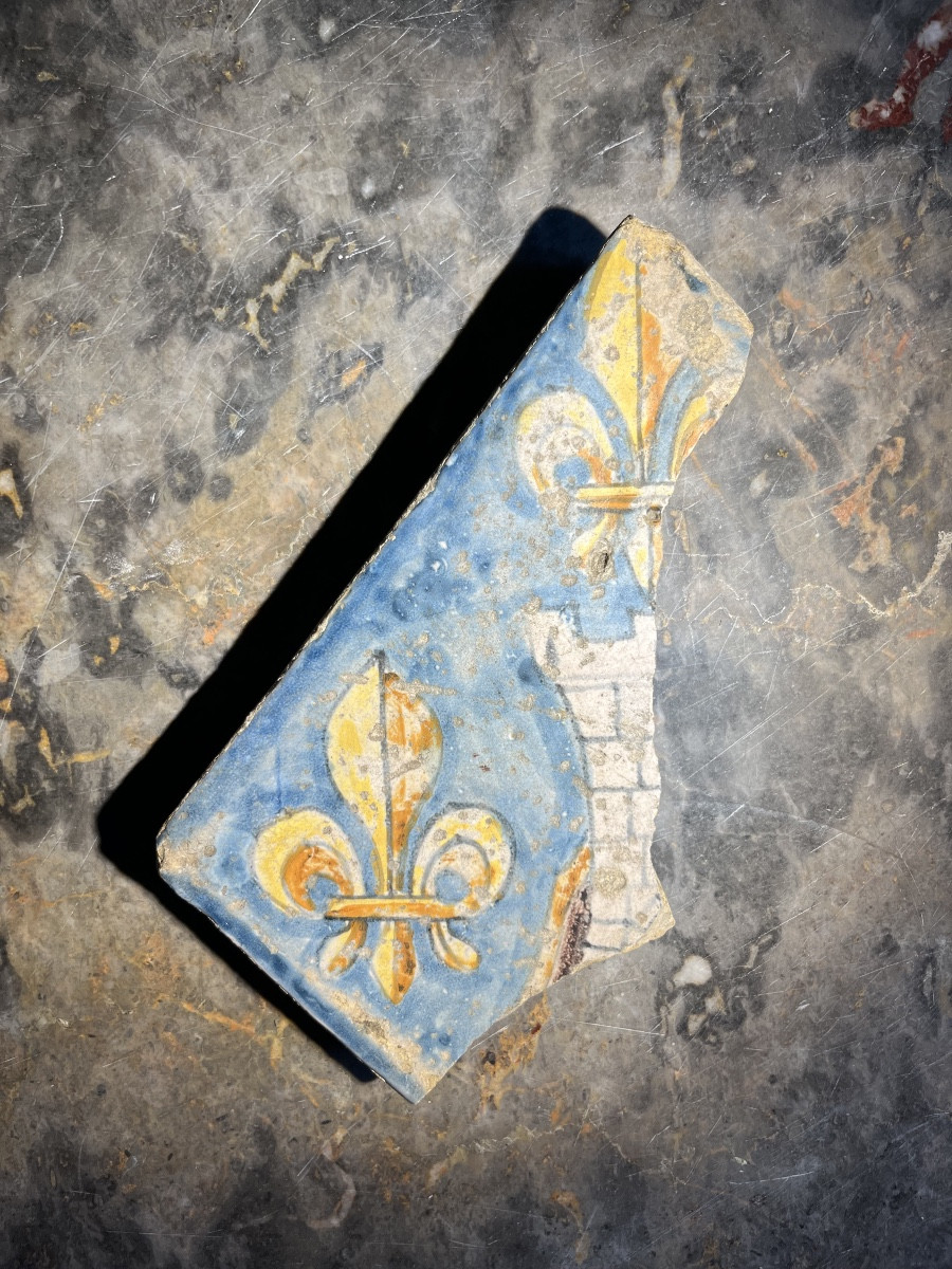 Fragment Of A Floor Tile - Marie De La Tour d'Auvergne - 1636