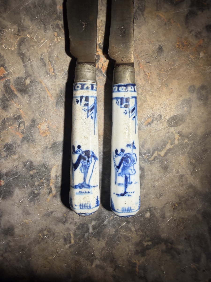 Paire de coutreaux en porcelaine de Saint-Cloud - XVIIIe siècle 18e-photo-4