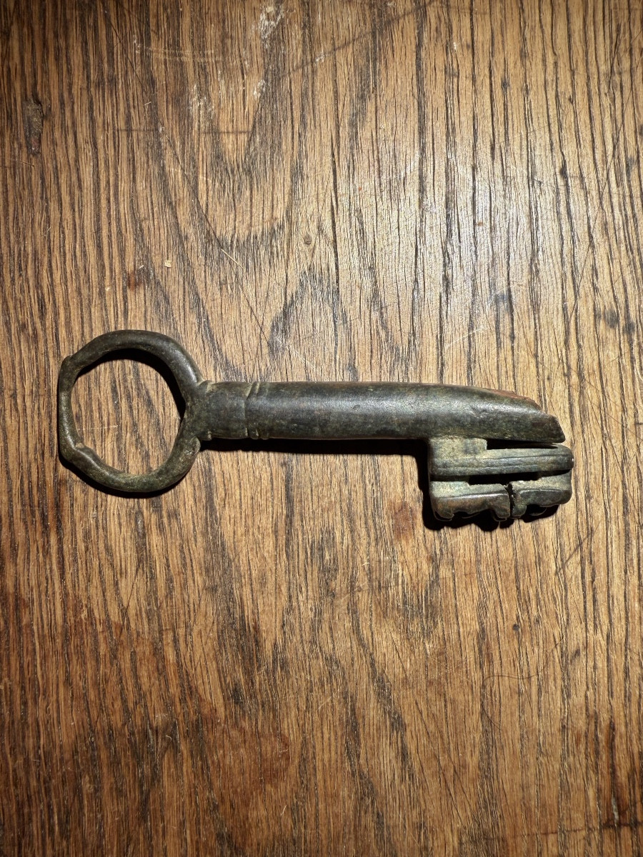 Bronze Key - Early Gothic - 13th Century-photo-3