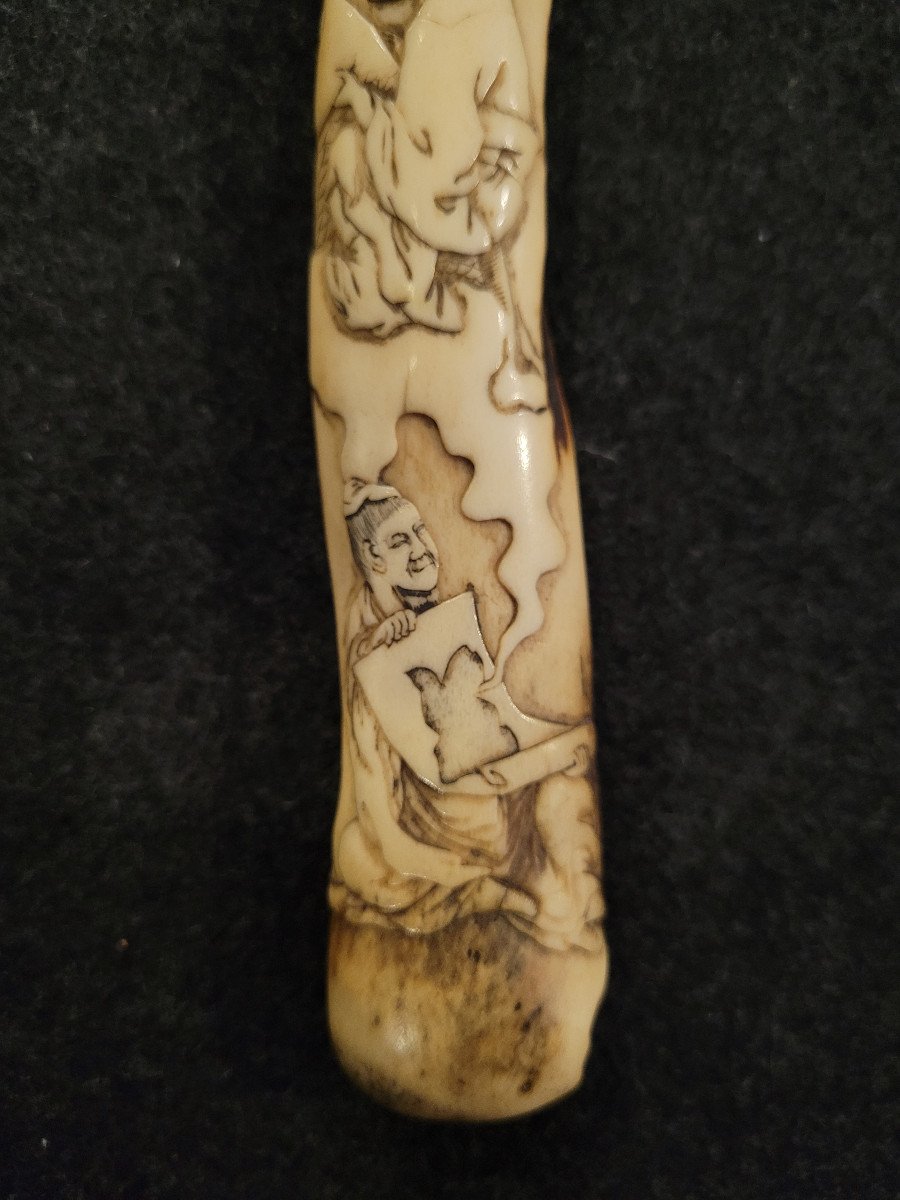 Kiseru Zutsu - Kinko Sennin With Carp - Deer Antler - 19th Century -photo-3