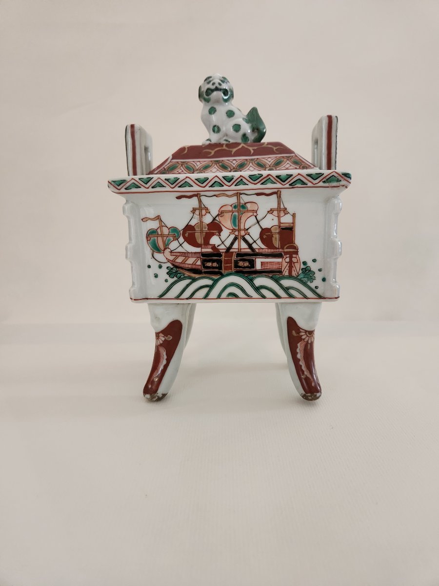 Japanese Porcelain Incense Burner