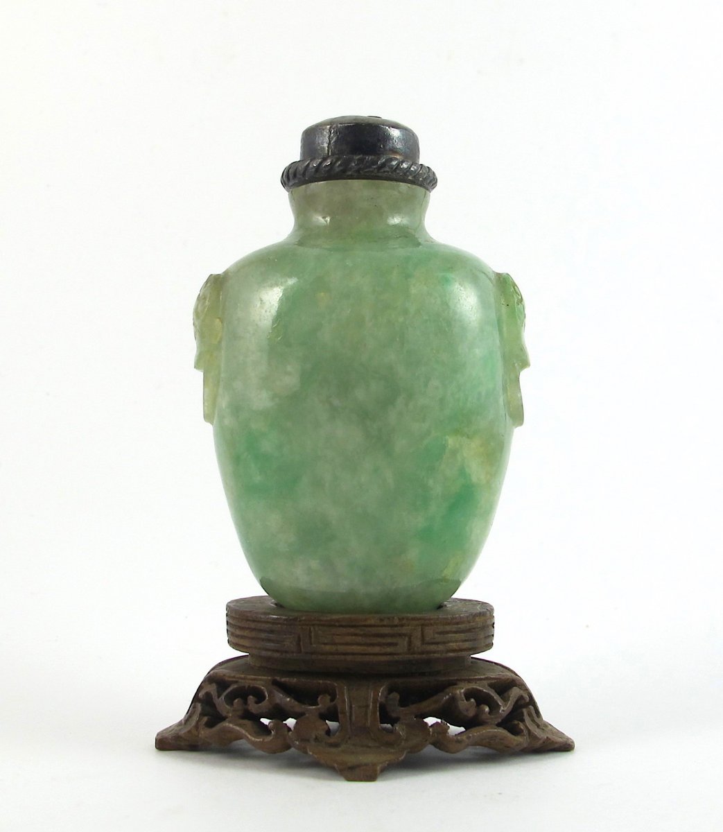 Chinese Green Jadeite Snuff Bottle