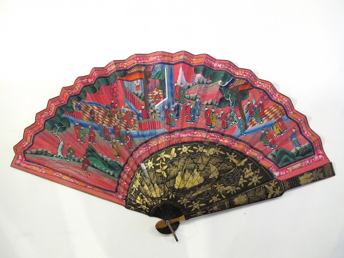 Éventail Assymétrique En Bois Laqué Noir Et Or, Canton, Chine, 19ème