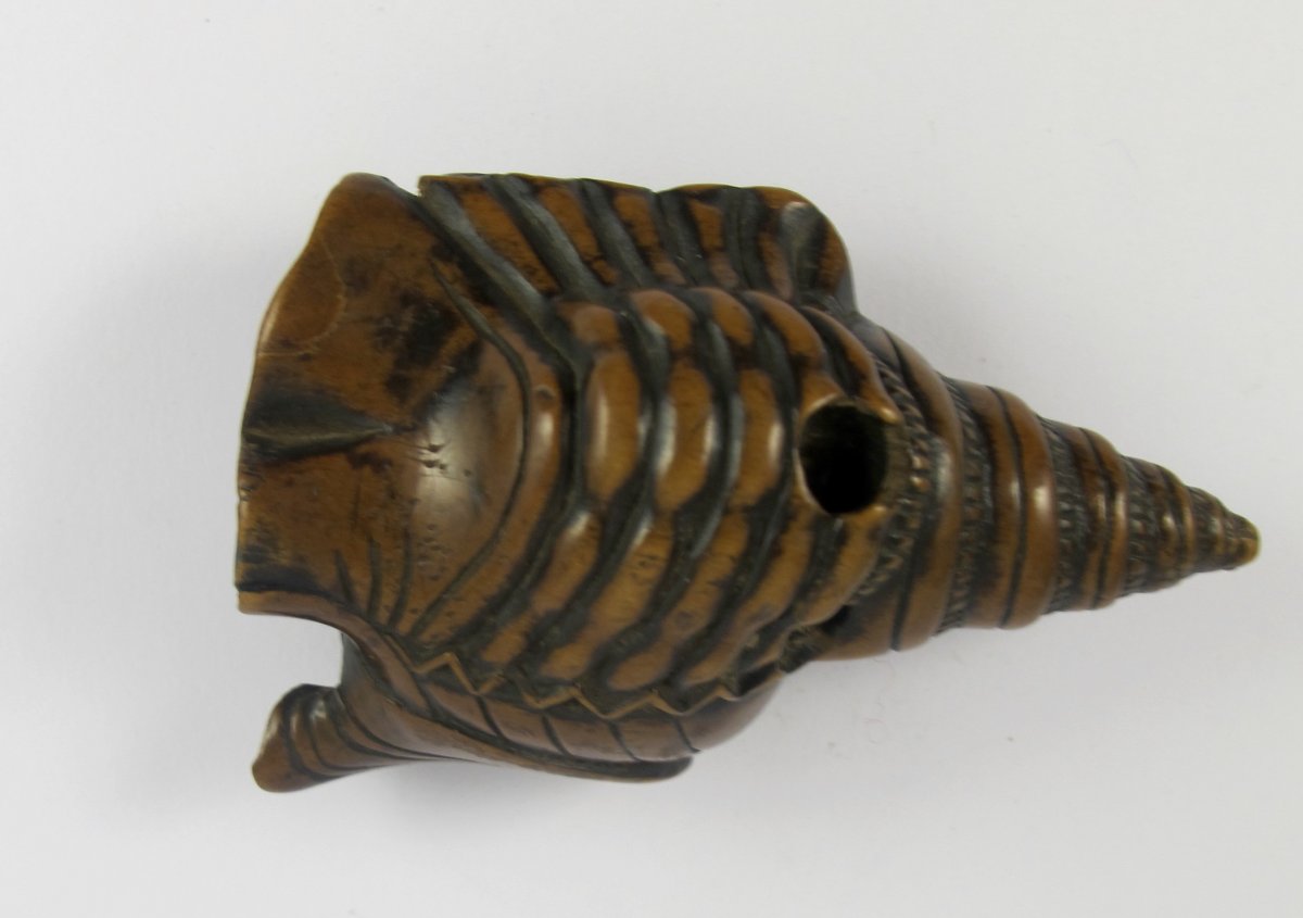 Wooden Netsuke - Benkei In A Conch-photo-3