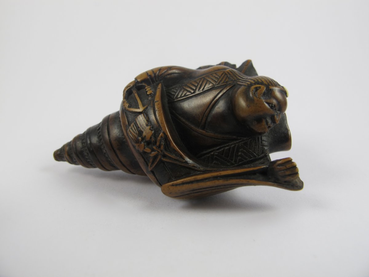 Wooden Netsuke - Benkei In A Conch