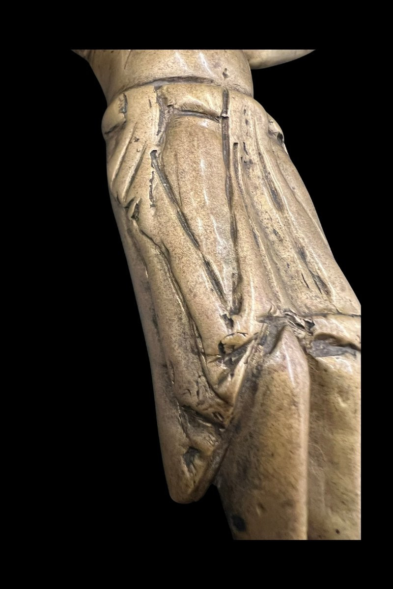 Large Bronze Christ-photo-3