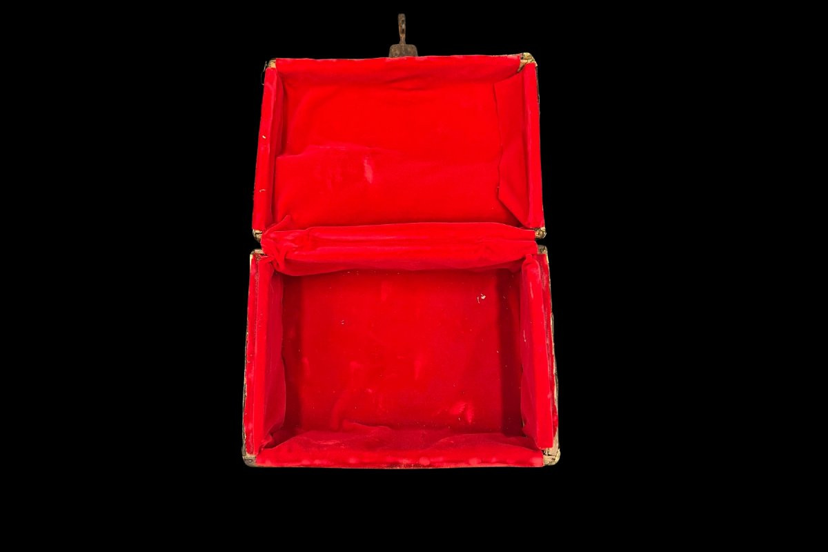 Wooden-core Box Covered In Leather-photo-4