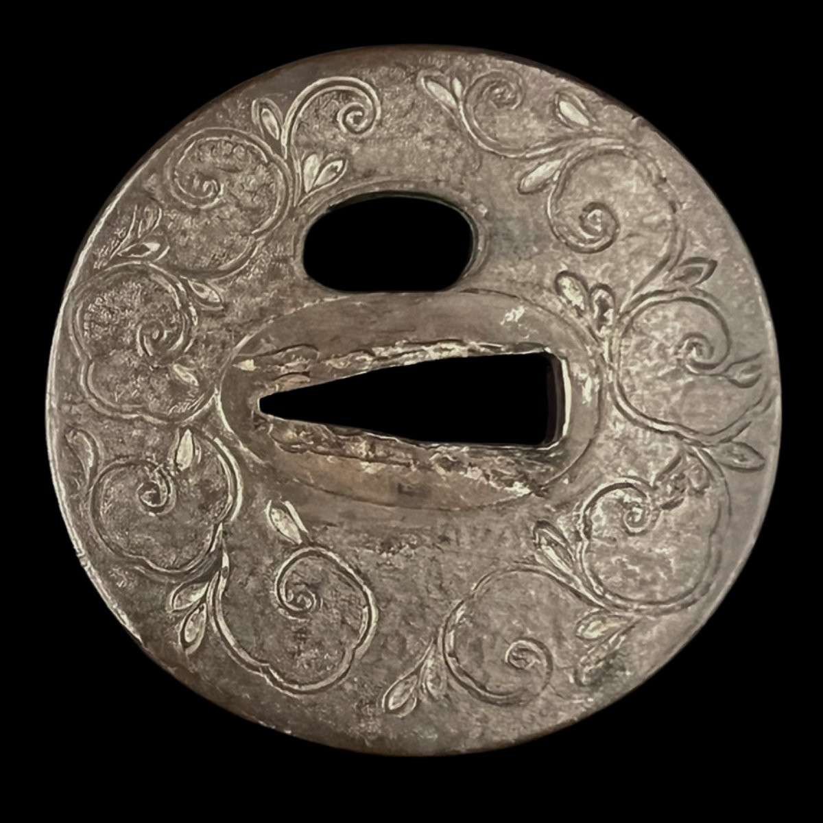 Iron Tsuba With Karakusa Decoration, Edo Period, 17th Century-photo-3