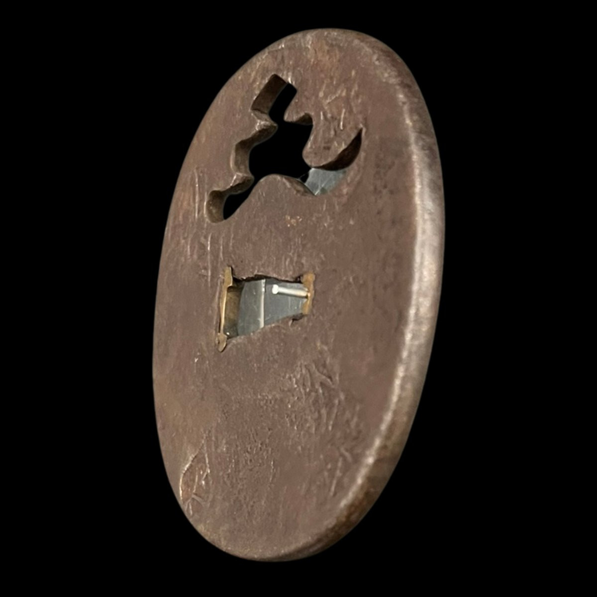 Tsuba en métal ajouré – Ecole Owari - Japon – Début époque Edo (XVIIe siècle)-photo-2
