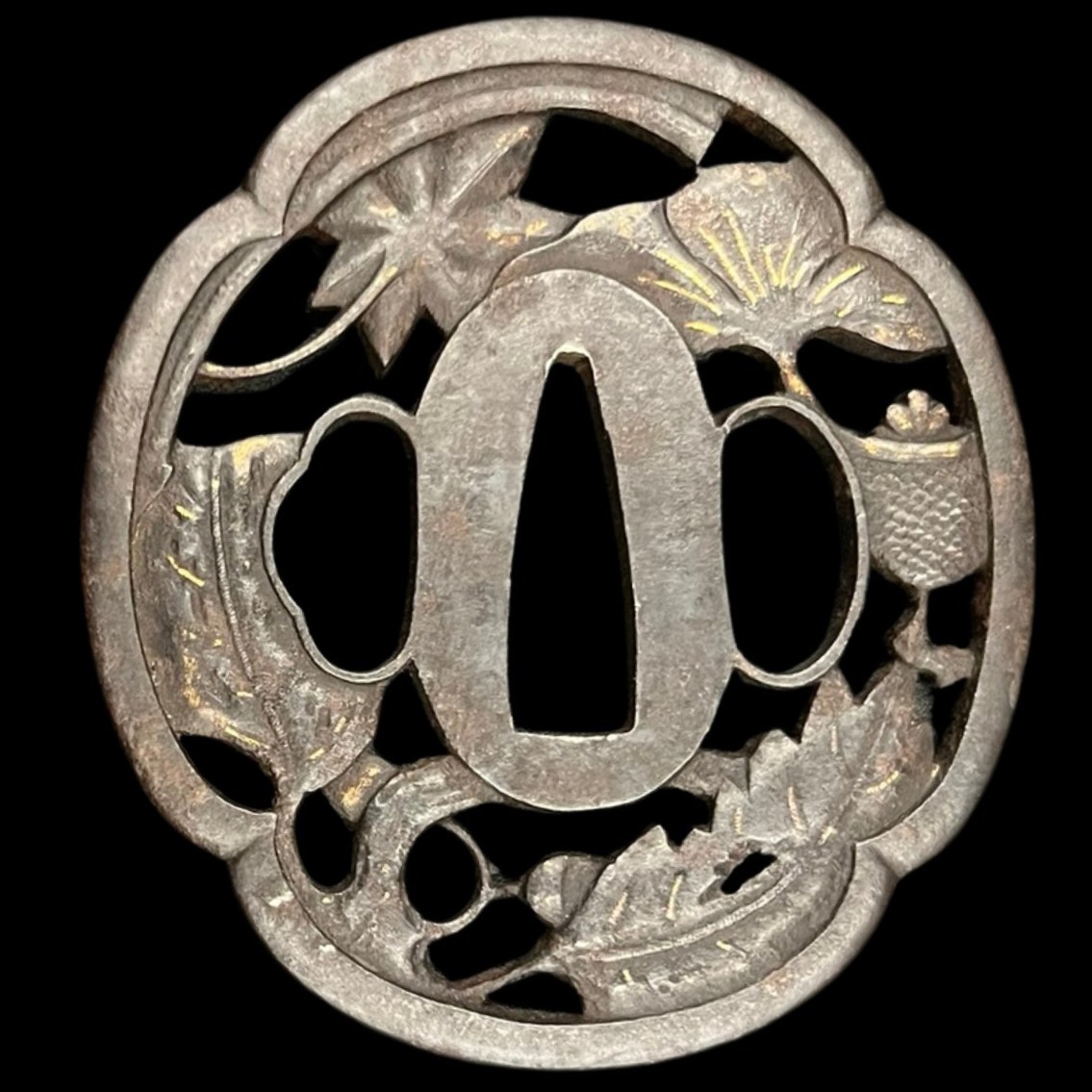 Tsuba en fer ajouré Japon décor végétal, époque EDO (XVIIe – début XIXe siècle)-photo-4