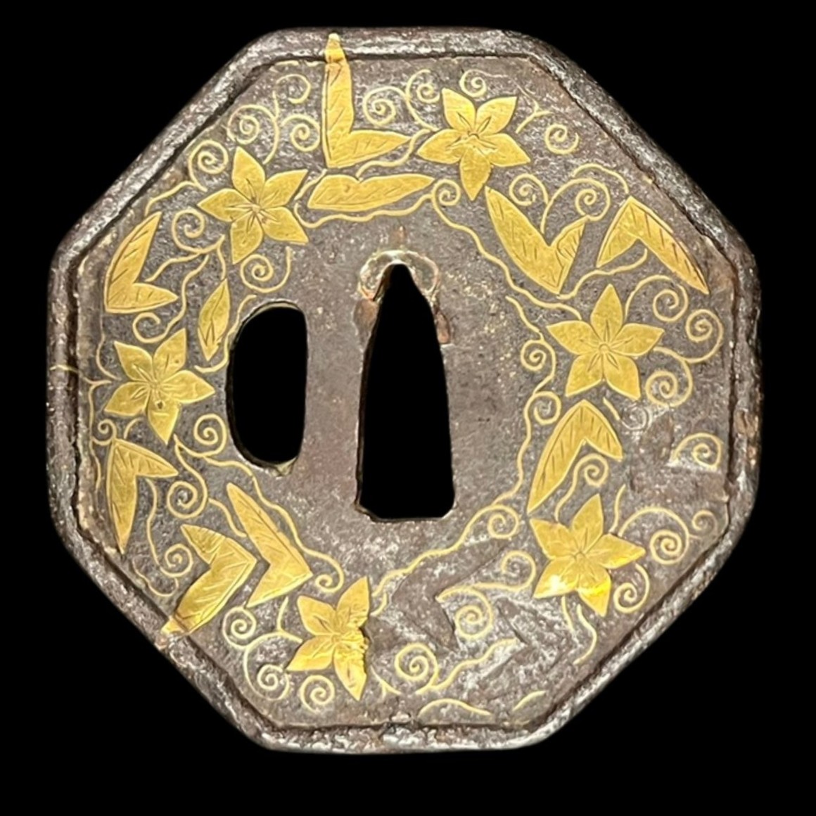 Tsuba maru-gata en fer à décor de roues florales – Japon, période Edo, XVIIe–XVIIIe siècle-photo-3