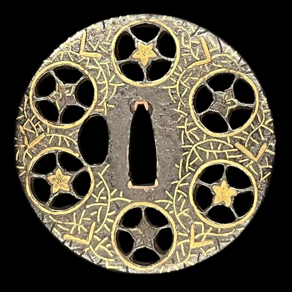 Tsuba en fer incrusté de laiton, Japon, période Edo (XVIIe–XIXe siècle) 