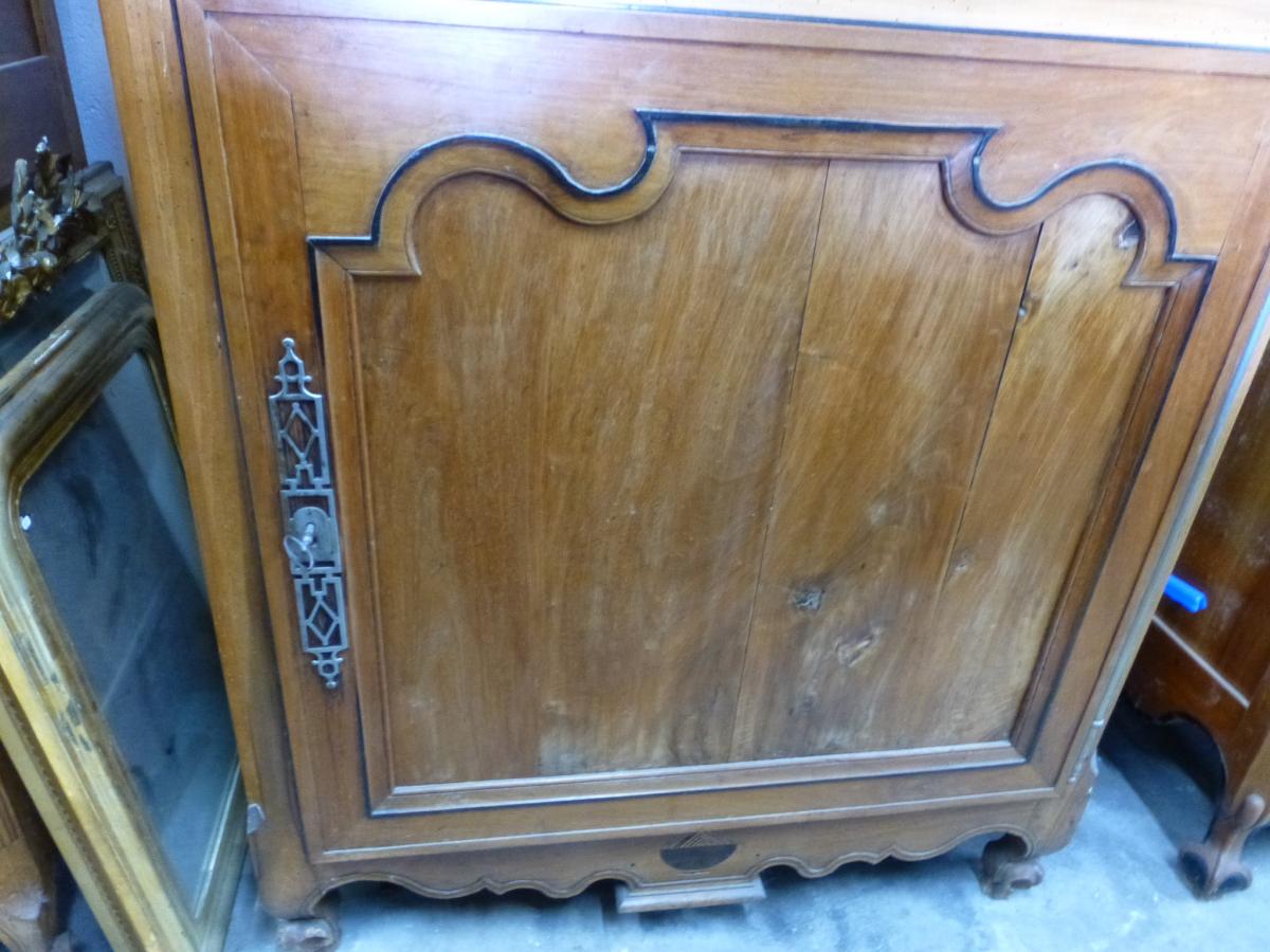 Cabinet Or Man Standing Cherry-photo-1