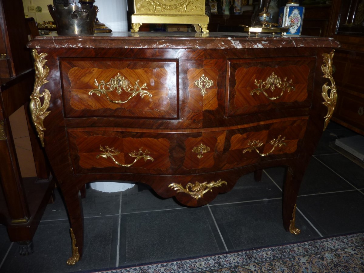 Commode Galbée Style Louis XV époque 19ème