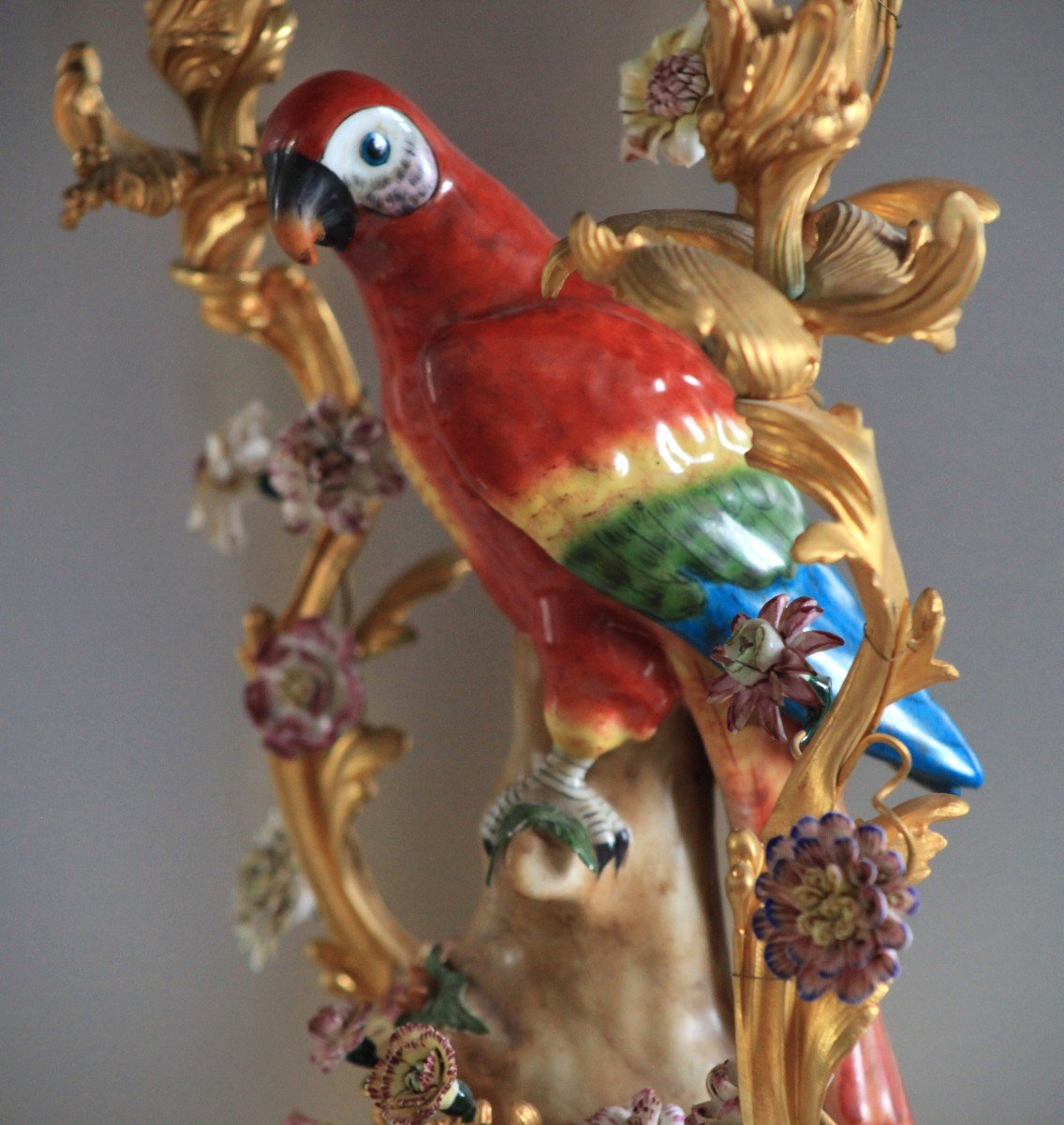 Pair Of Candelabra - Parrots In Porcelain Of Saxe-photo-3