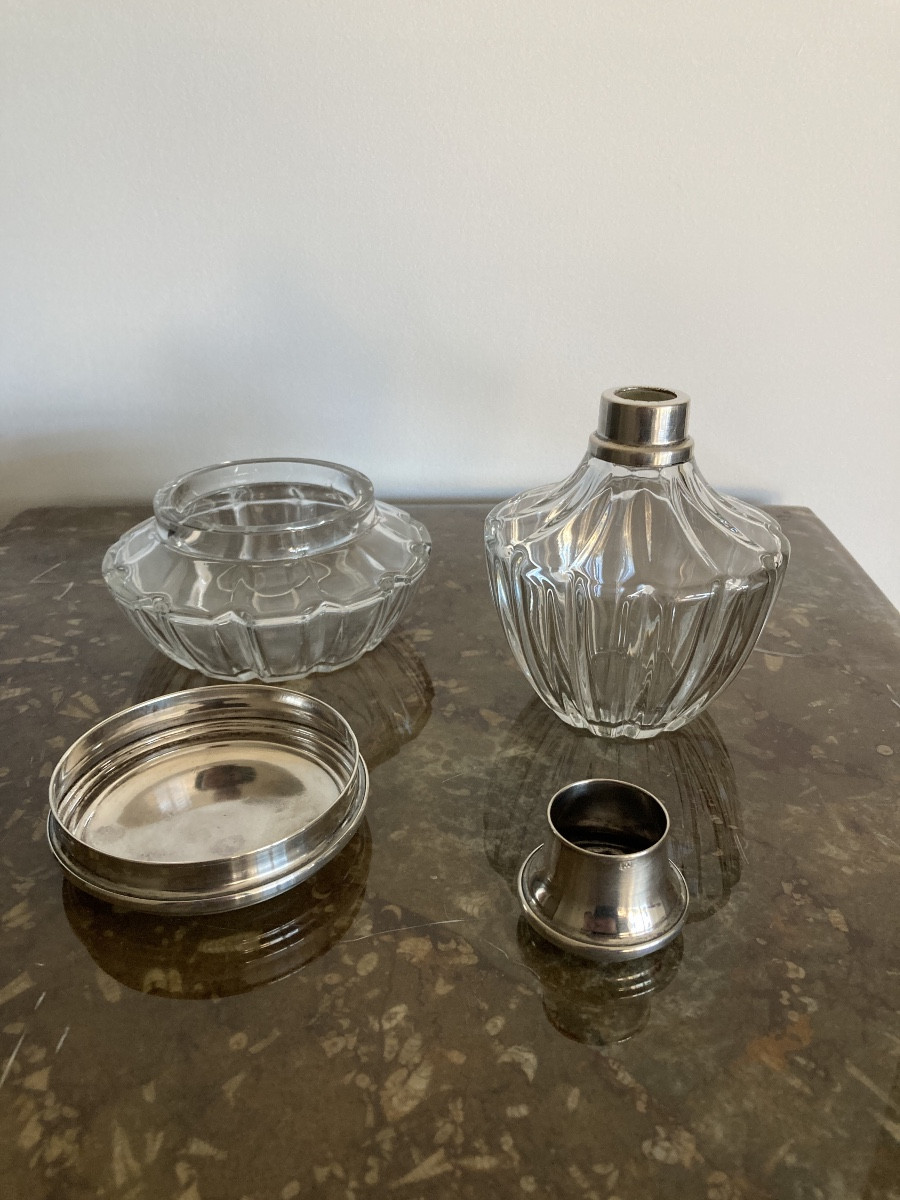 Silver-mounted Box And Bottle.-photo-3