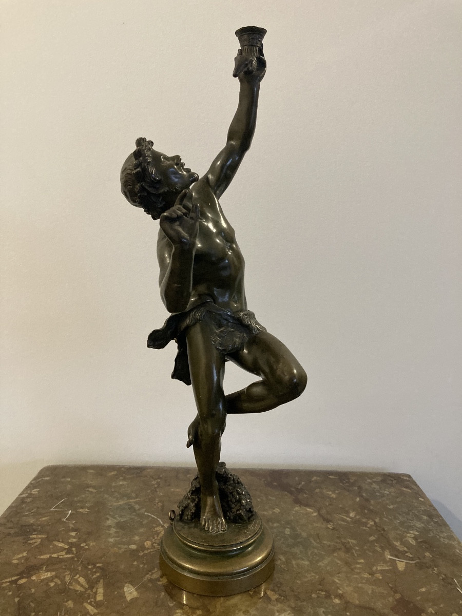 Faune dansant en bronze à patine verte signé E. DAME
