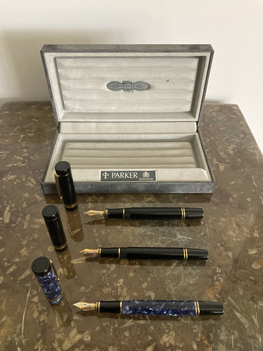 Parker Duofold Gift Set With 18-karat Gold Nibs-photo-2