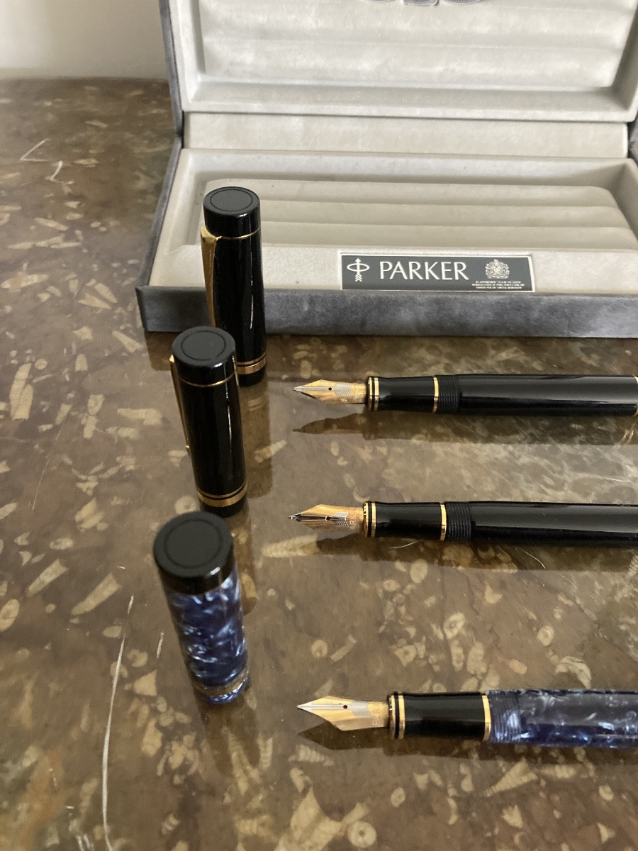 Parker Duofold Gift Set With 18-karat Gold Nibs-photo-3