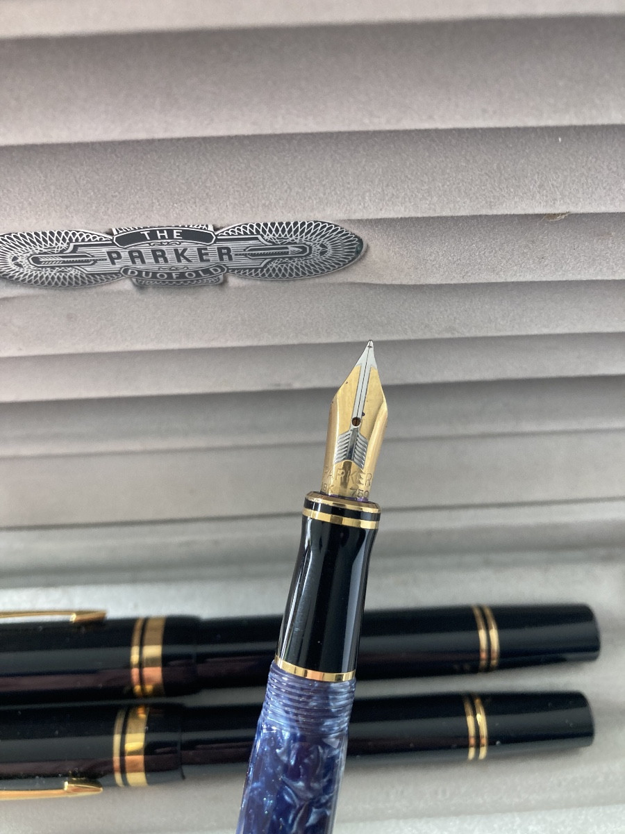 Parker Duofold Gift Set With 18-karat Gold Nibs-photo-2