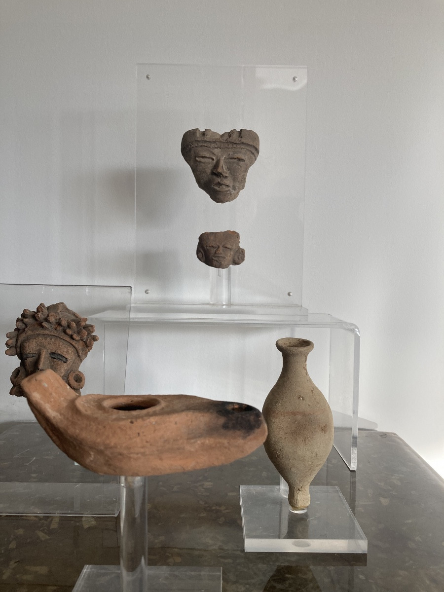 Collection Of South American And Roman Artifacts.-photo-5