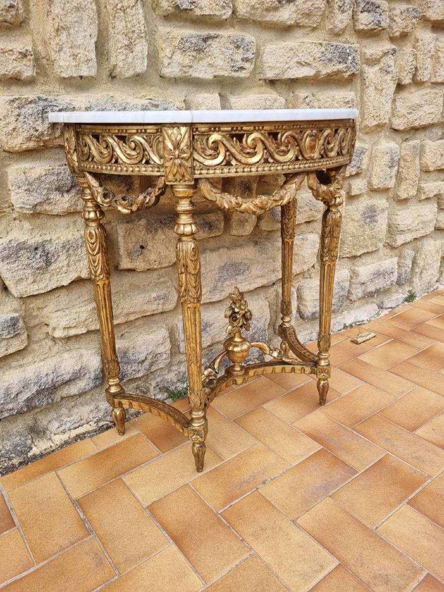 Console quatre pieds en bois doré et marbre blanc-photo-1