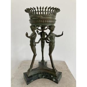 Centre de table en bronze XIXeme siecle.