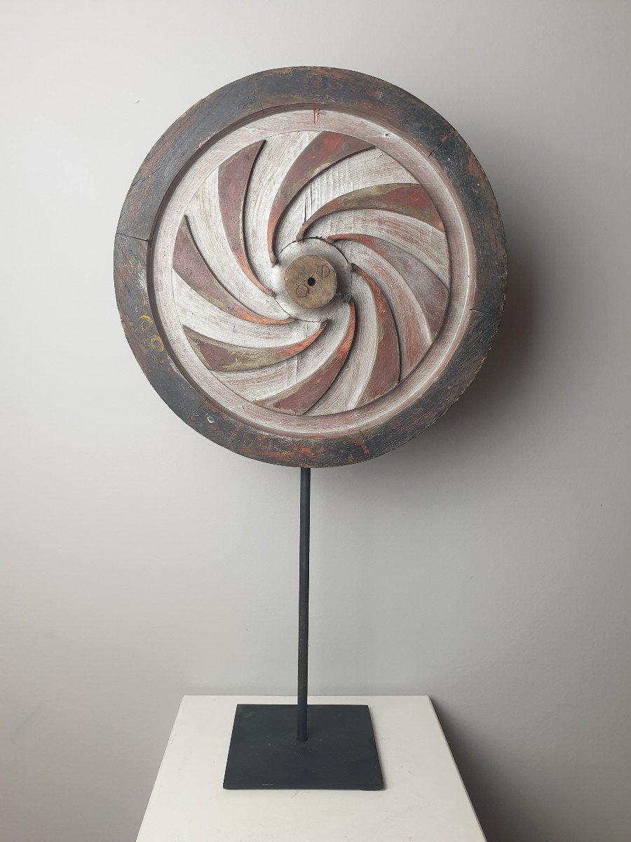 Roue Décorative En Bois - 34 Cm