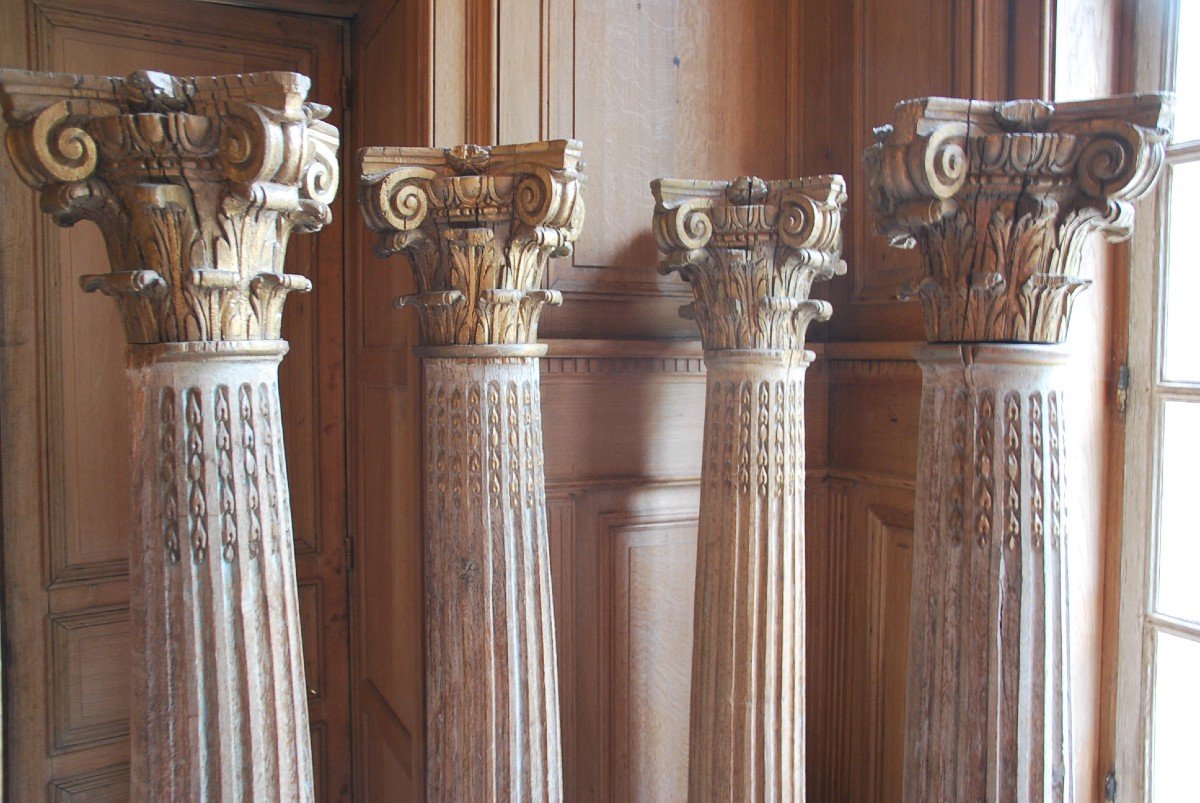 Rare Suite De 4 Colonnes En Bois Sculpté Du XVIII-photo-4