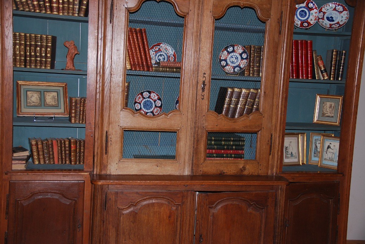 XVIII Oak Woodwork Library-photo-2