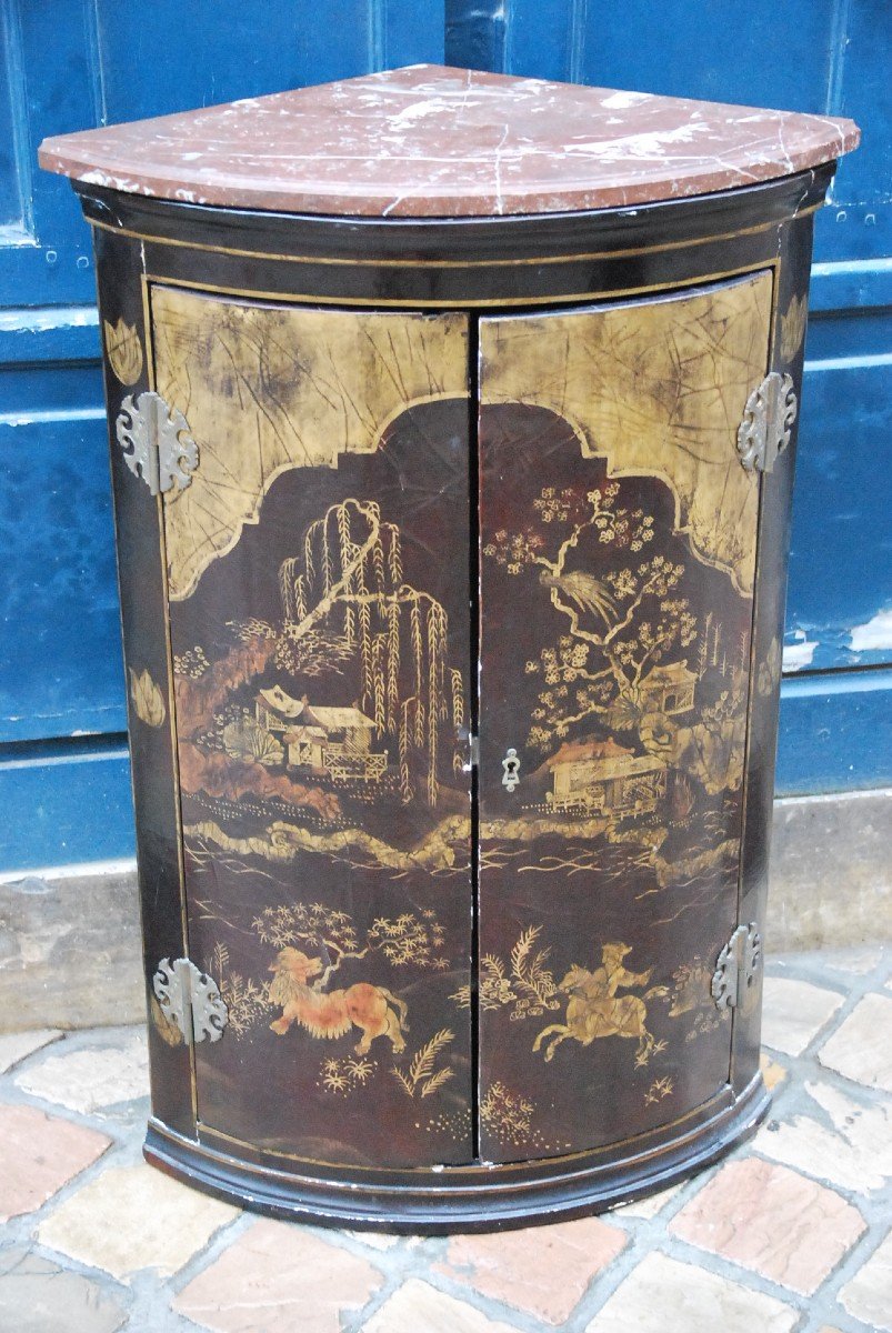 Corner In European Lacquer XVIII, England