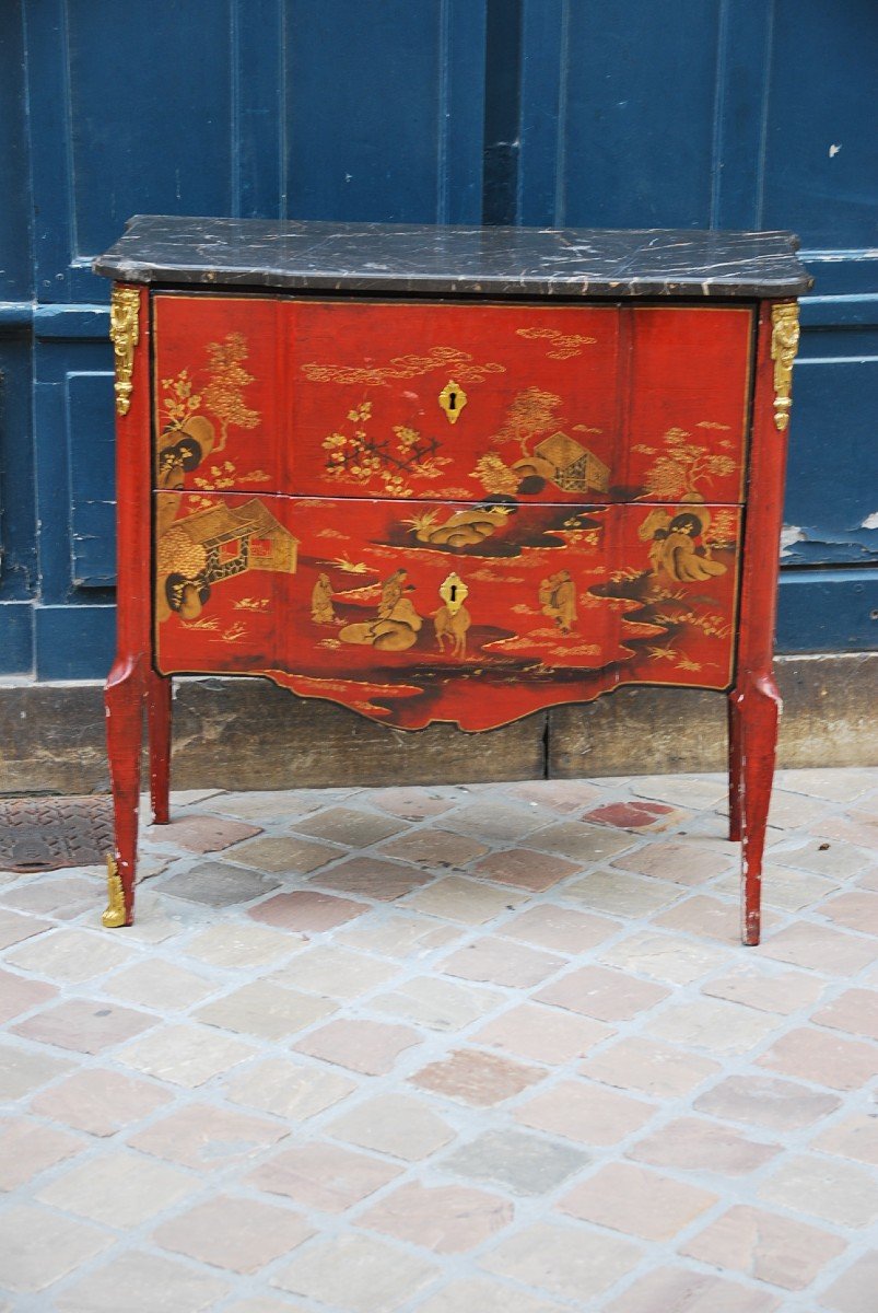 Commode En Vernis Martin à Fond Rouge  De Style Transition  XVIII-photo-5