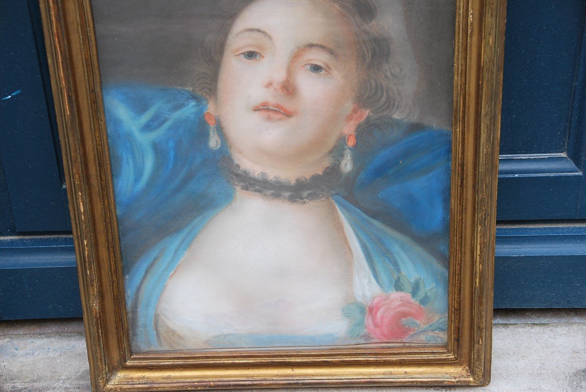Pastel Jeune Femme XVIII suiveur de Boucher-photo-4