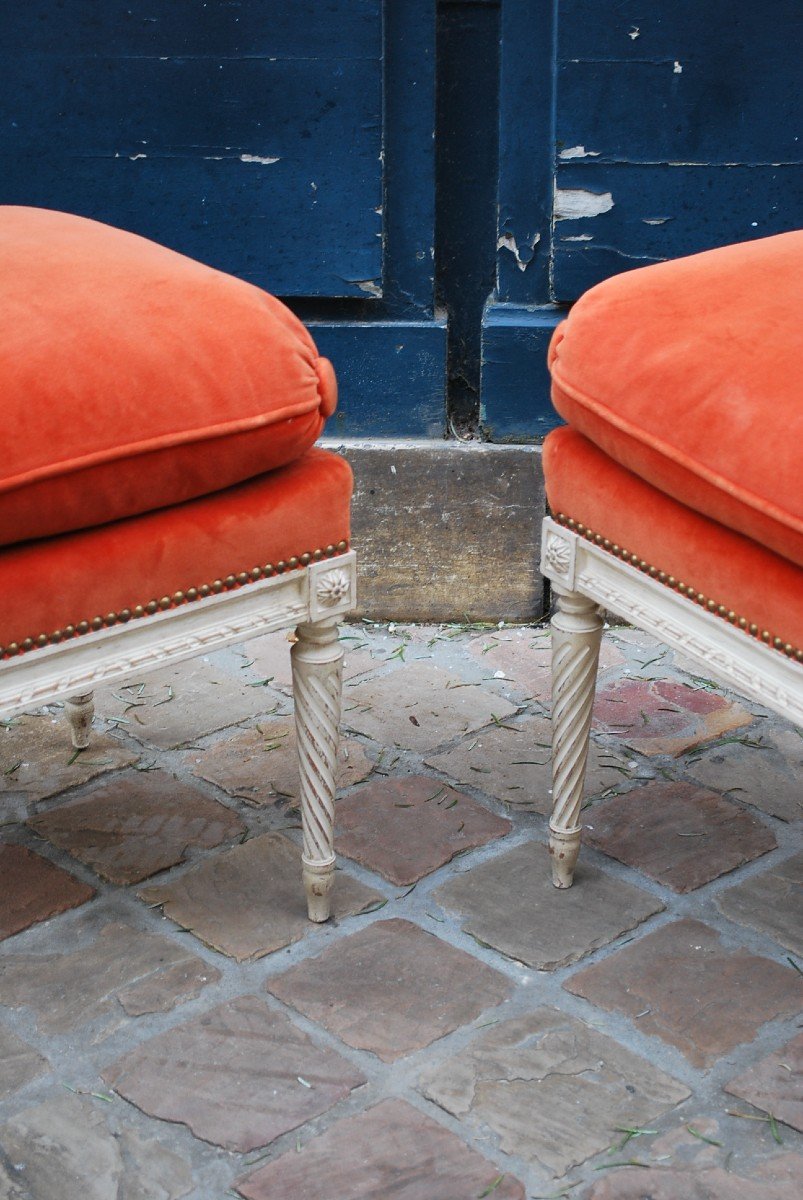Pair Of Elegant Louis XVI Style Lacquered Wood Stools-photo-3