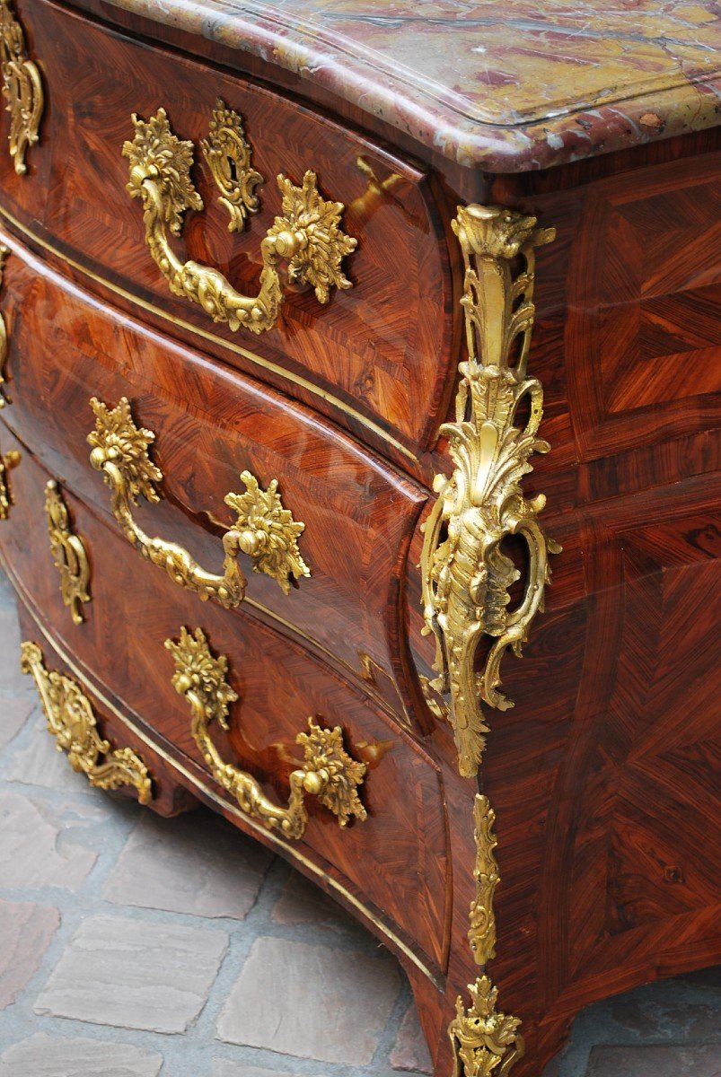 Commode Tombeau D époque Louis XV Début XVIII attribuée à Mondon-photo-4