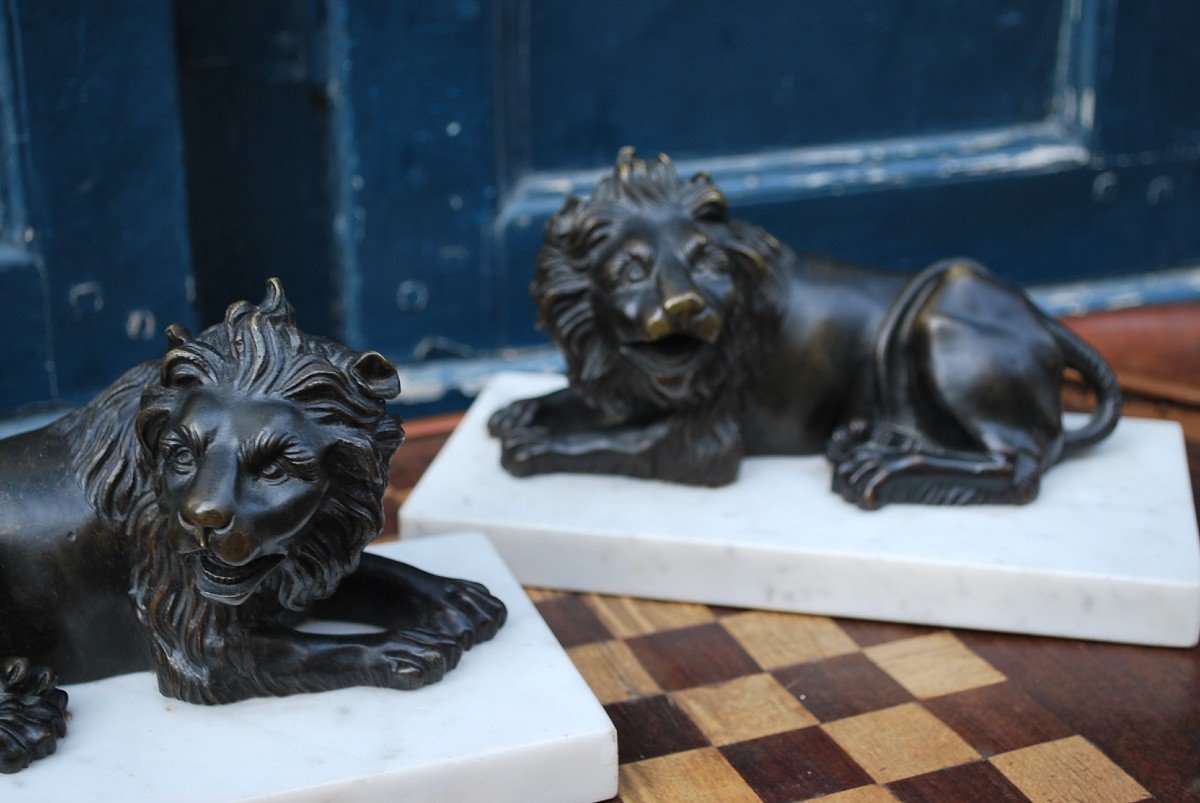 Pair Of Reclining Lions In Bronze XVII Style-photo-3