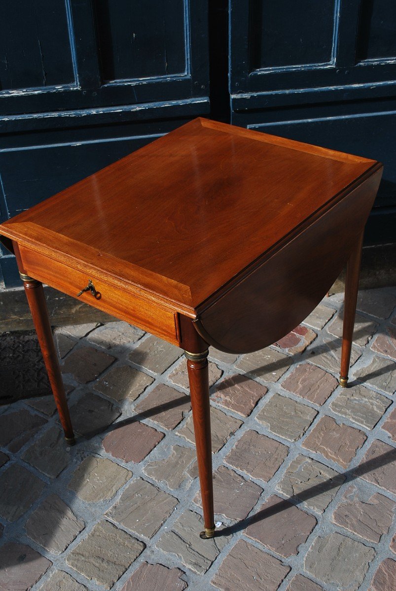 Elegant Small Mahogany Living Room Table Stamped With Canabas Louis XVI Period-photo-4