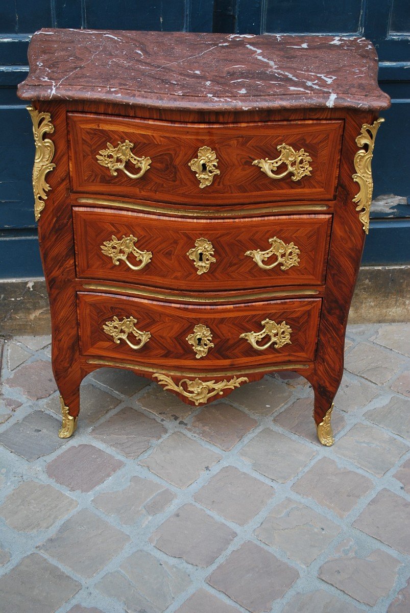 Petite Commode Regence Estampillée De Criaerd XVIII-photo-2