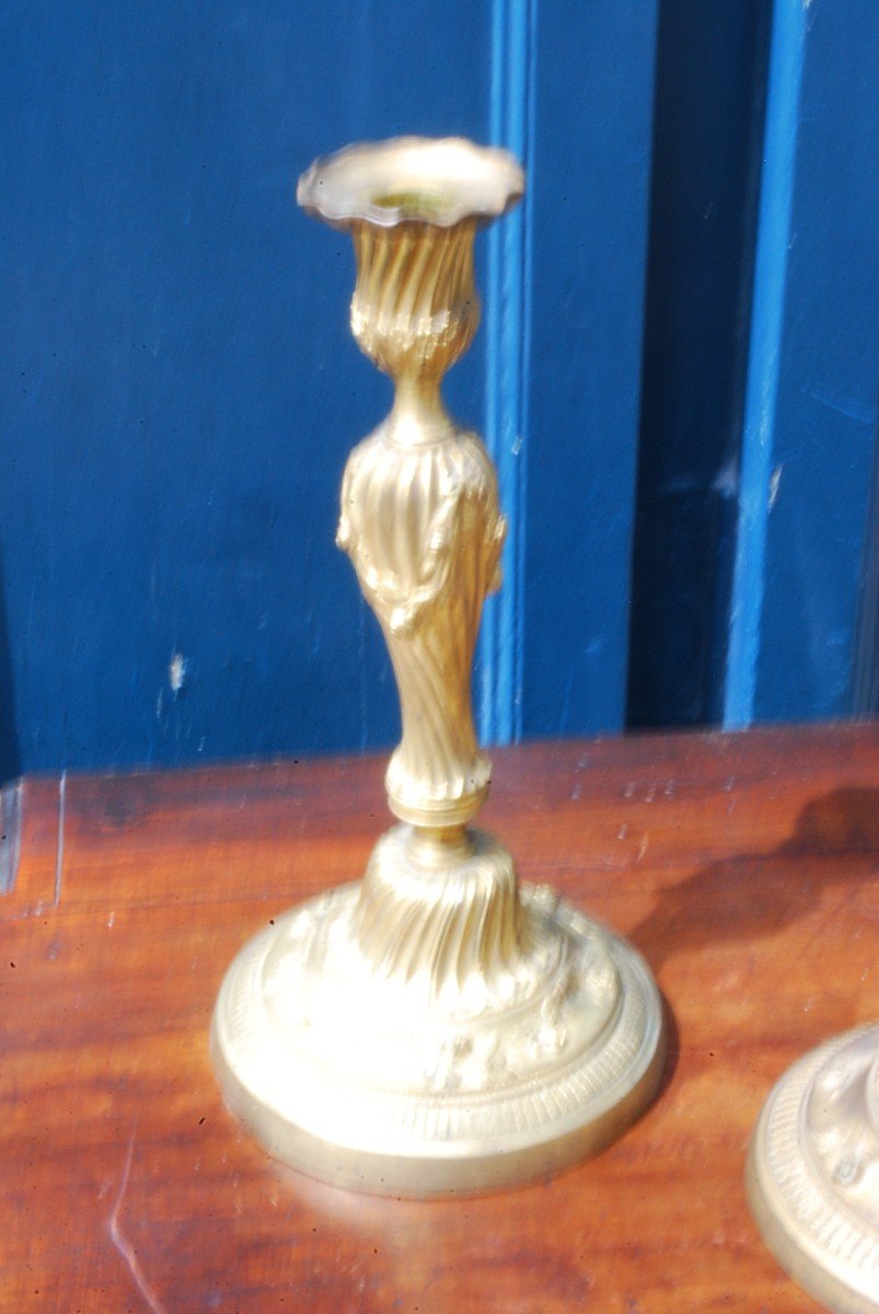 Pair Of Louis XVI Period Gilt Bronze Candlesticks-photo-4