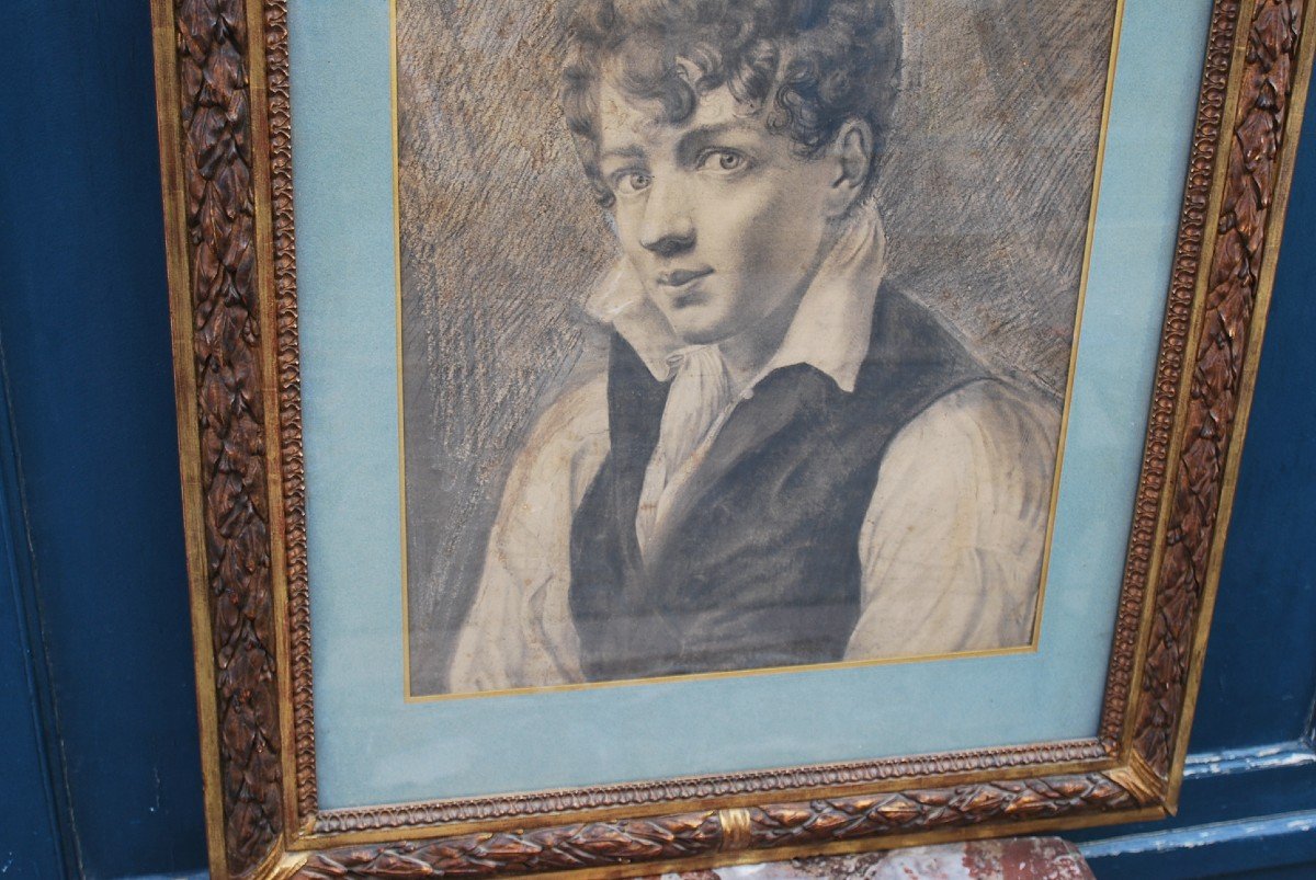 Beautiful Charcoal And Pencil Portrait Of Young Man XIX-photo-2