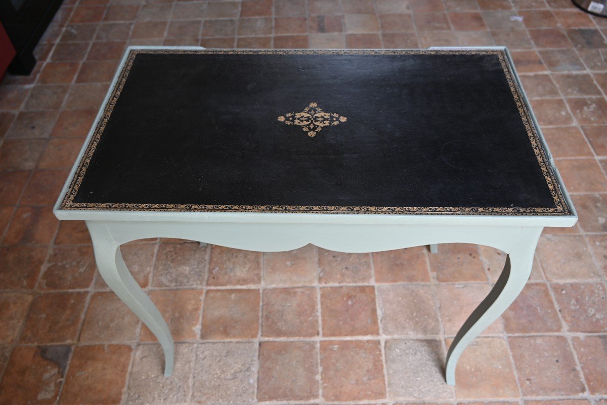 Charming Small Louis XV Painted Wood Center Table-photo-4