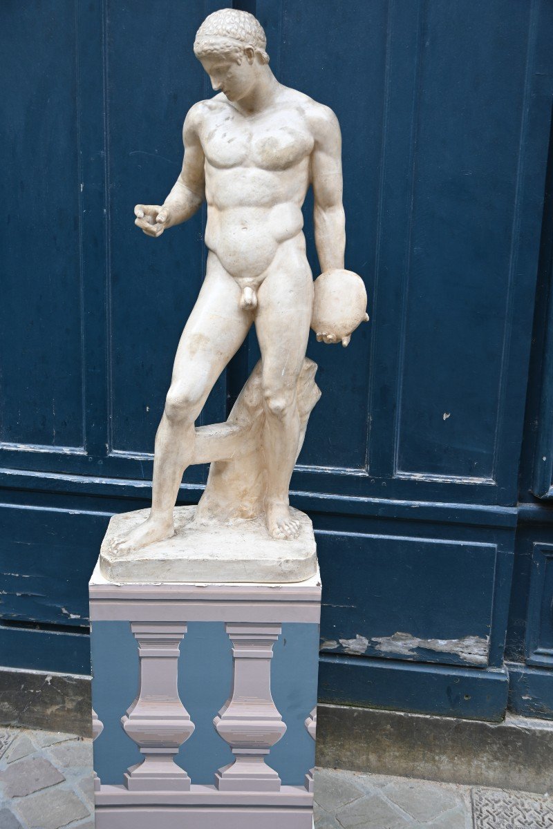 Sculpture En Plâtre Patiné Ephèbe D Après le Discophore de l Antique-photo-2