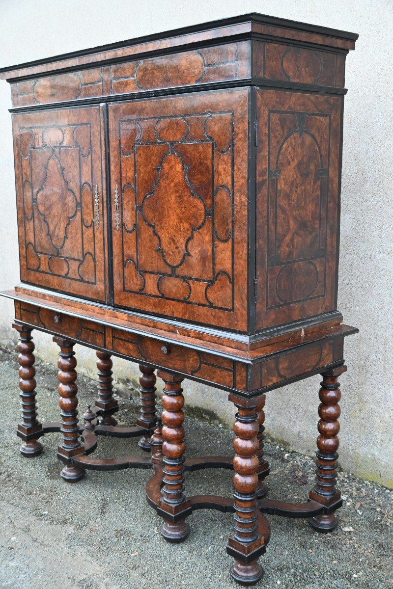 Cabinet En Noyer D époque Louis XIV  Sud De La France