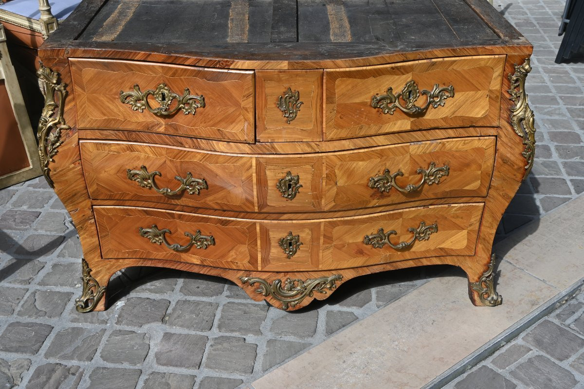 Commode tombeau d époque Louis XV estampillée de Dufour-photo-8