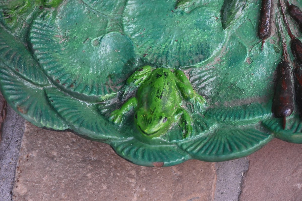 19th Century Cast Iron Umbrella Stand With Frog Motif-photo-1
