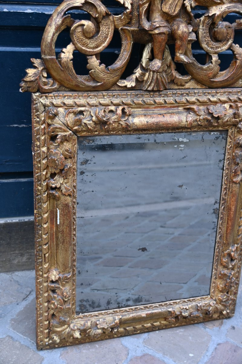Miroir en bois sculpté à décor d un amour musicien , XVIII-photo-4