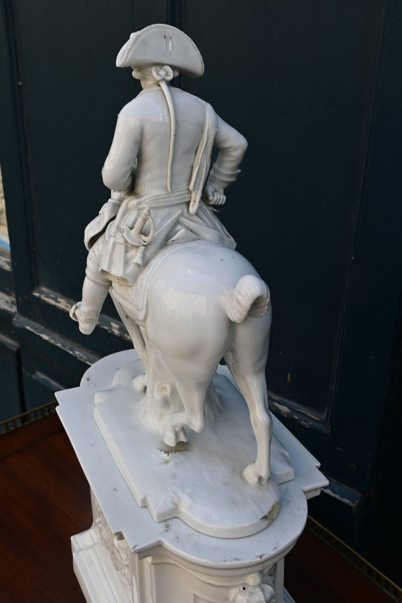 Frederic de Prusse , porcelaine dure de Fûrstenberg  , provenance chateau de Groussay -photo-4